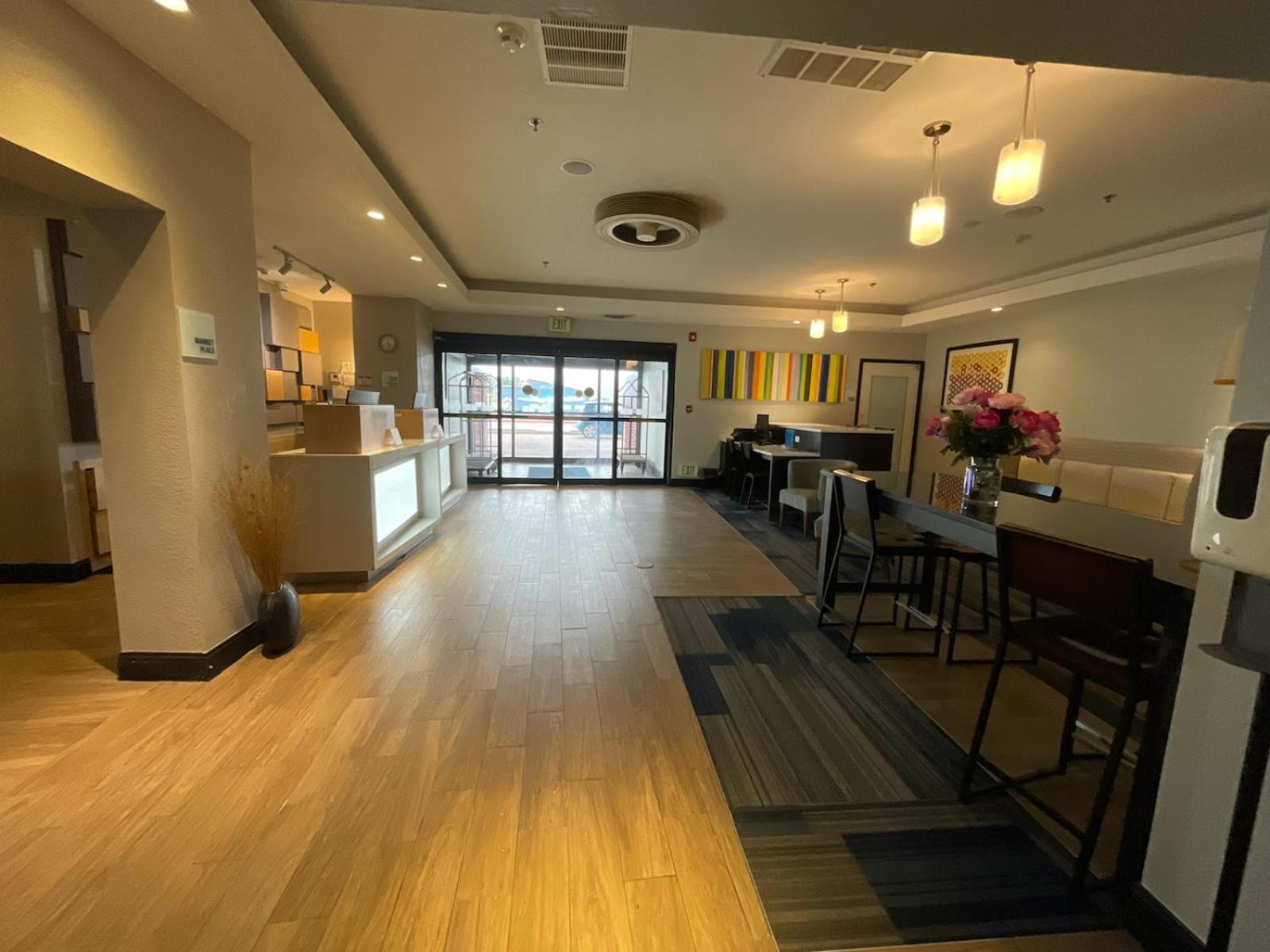 Route 66 Inn & Suites Miami Dış mekan fotoğraf
